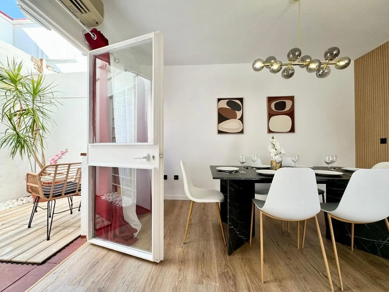 Historic Center Duplex With 3Bd Ac & Parking Apartment Malaga