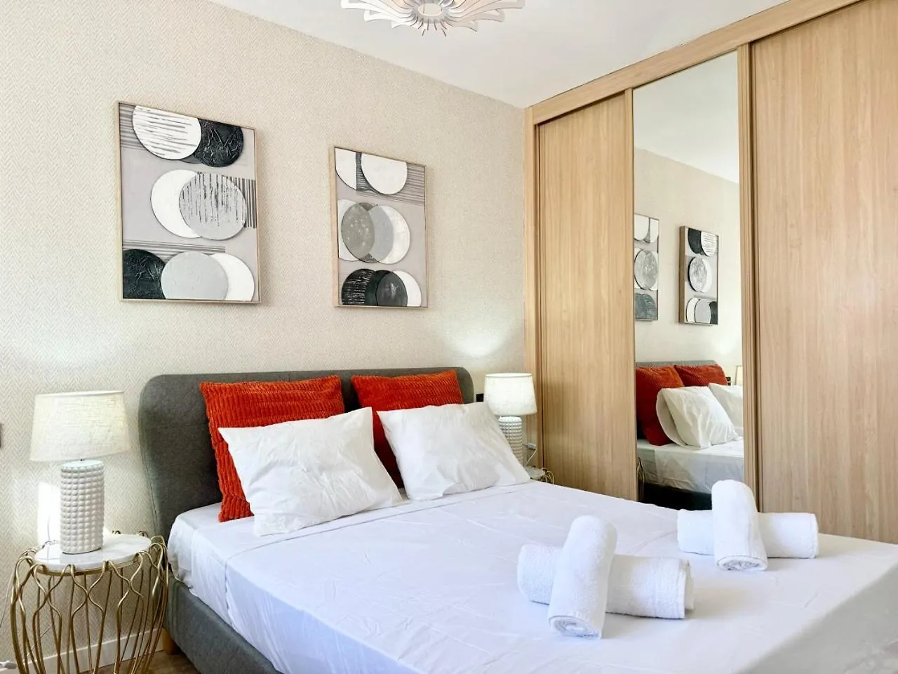 Historic Center Duplex With 3Bd Ac & Parking Apartamento Málaga Espanha